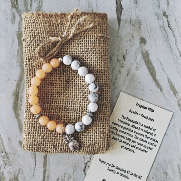 Howlite & Peach Jade Natural Stone Pineapple Beaded Bracelet - Picture 2 of 5